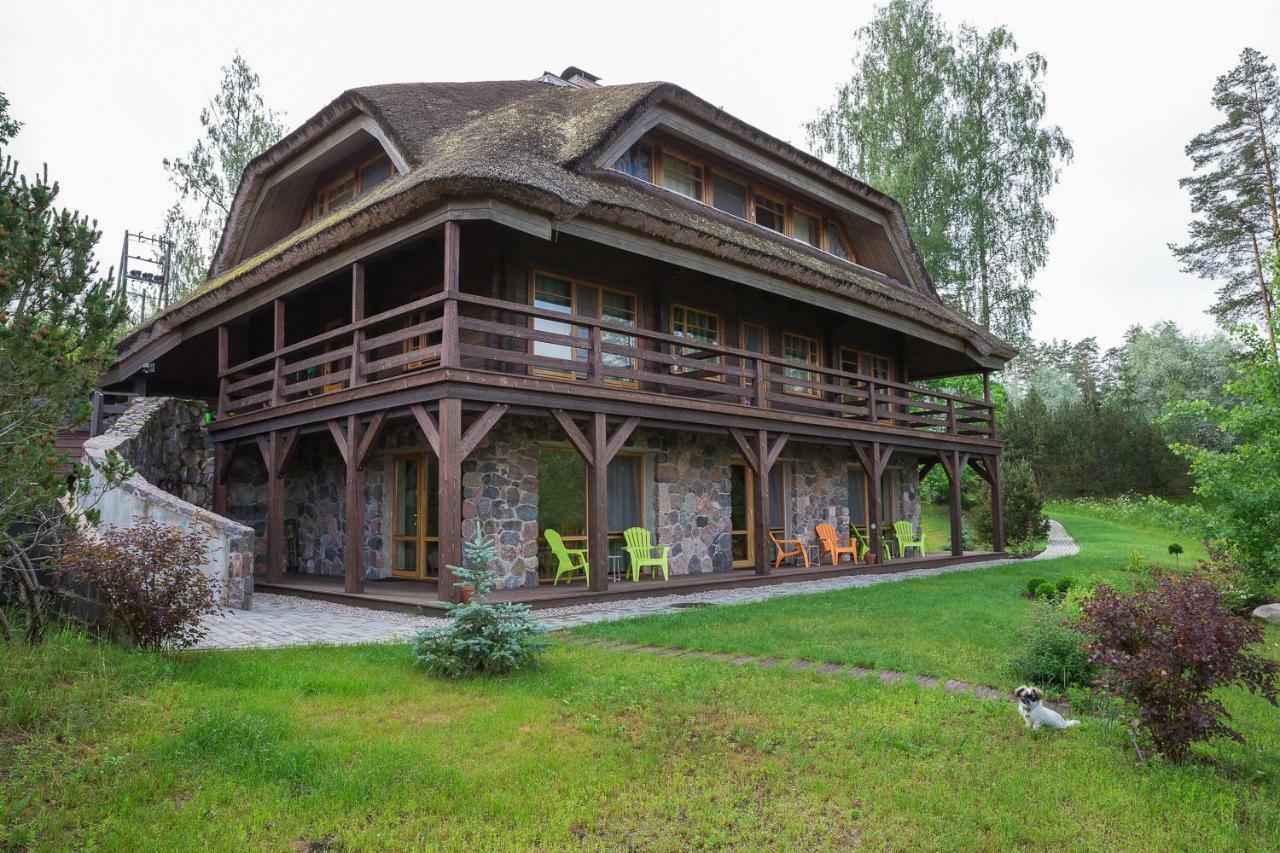 Dzeni Casa de hóspedes Amatciems Exterior foto